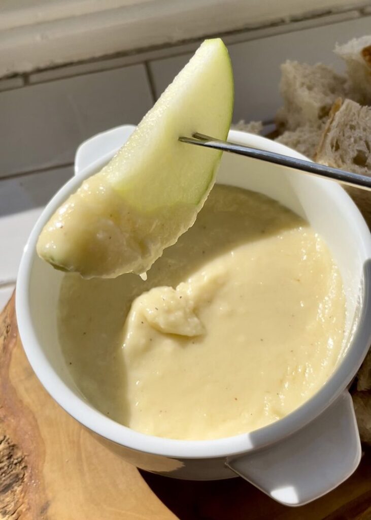 cheese fondue pot