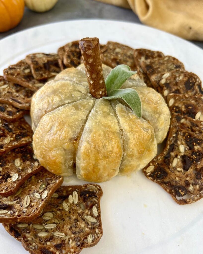 Pumpkin-Shaped Baked Brie Puff Pastry