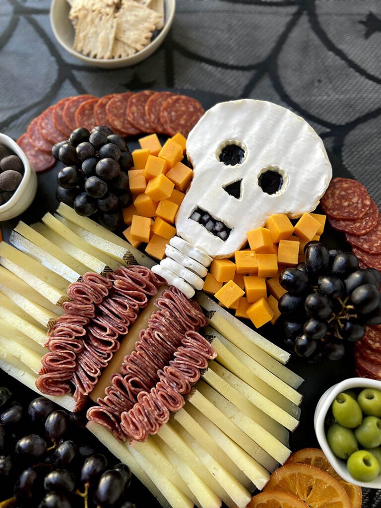 scare-cuterie board skeleton