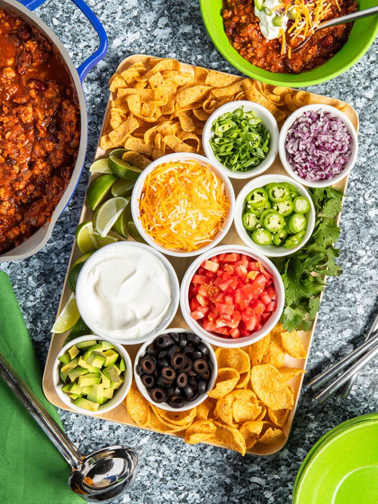 what to serve with chili toppings